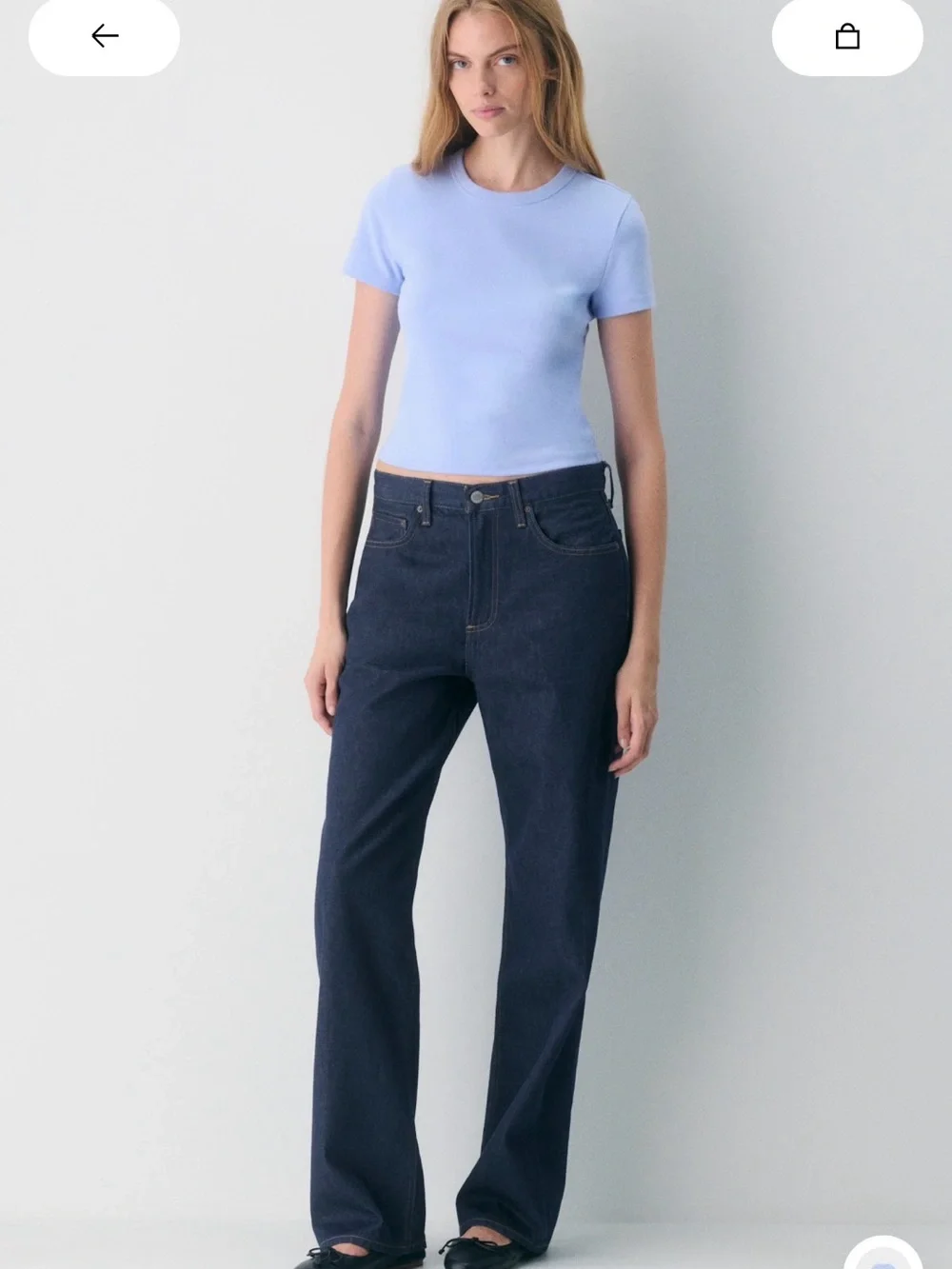 Aritzia Sunday Best T-Shirt - Picture 2 of 8